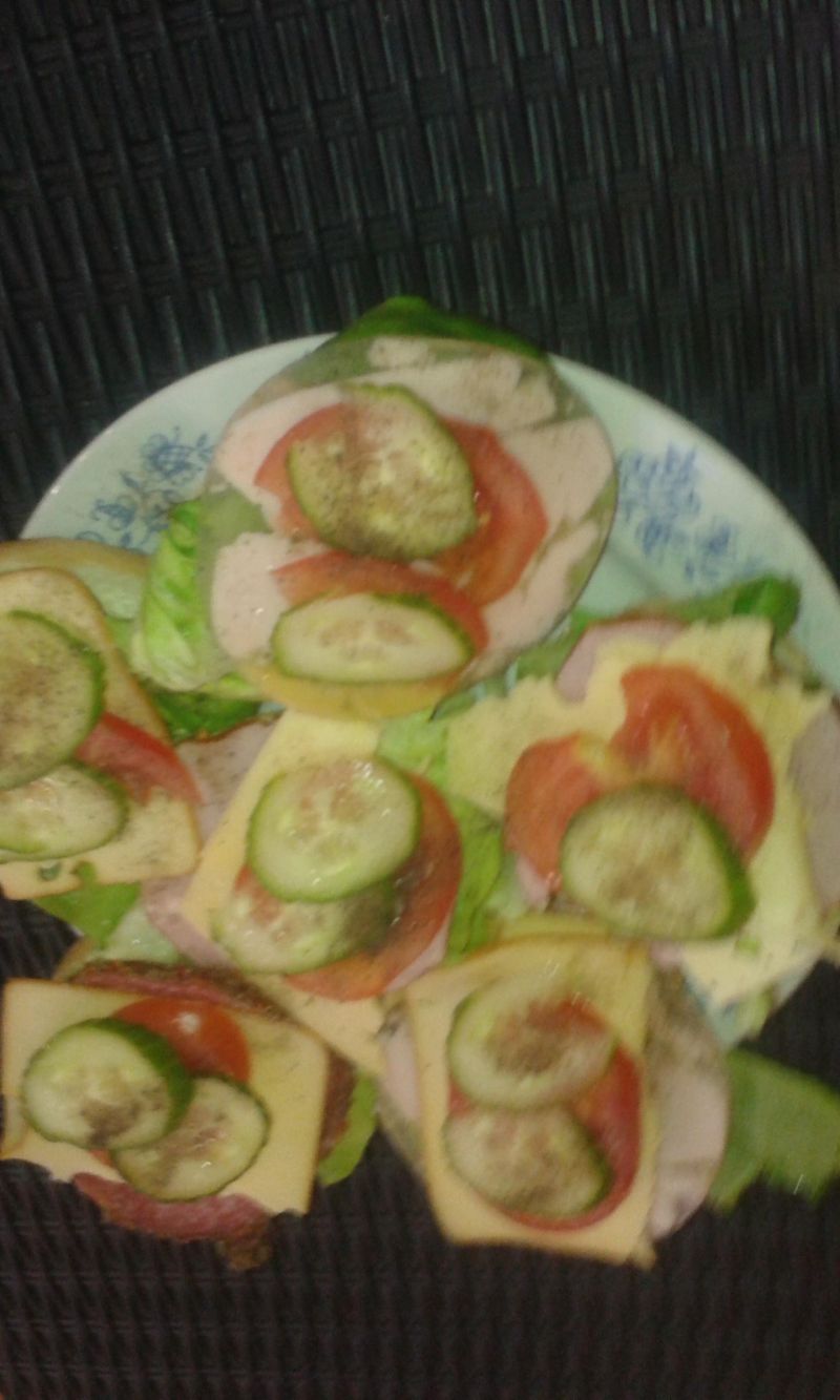 Śniadanie z wiosennymi dodatkami Śniadanie z wiosennymi dodatkami