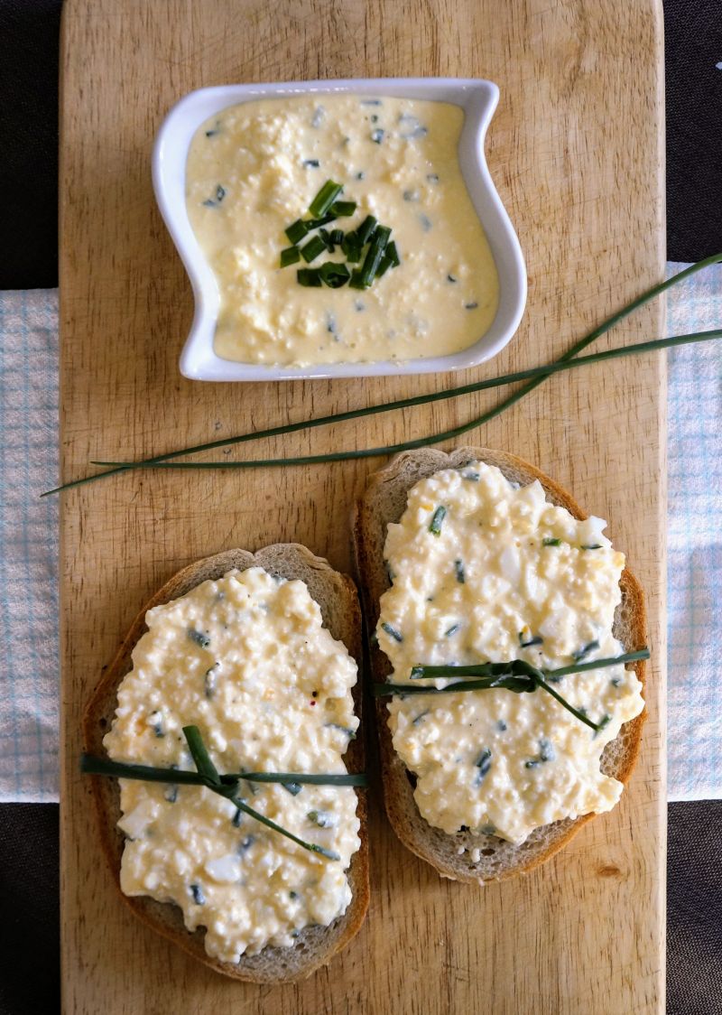 Śniadaniowa pasta z jajek i twarogu