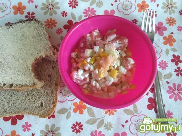 Śniadaniowa sałatka z łososiem Śniadaniowa sałatka z łososiem