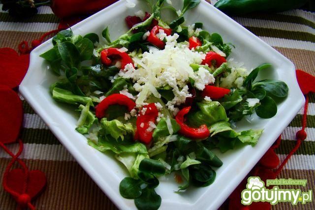 Śniadaniowa sałatka z roszpunką  Śniadaniowa sałatka z roszpunką