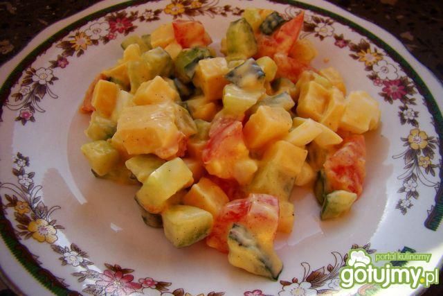 Śniadaniowa sałatka z serem