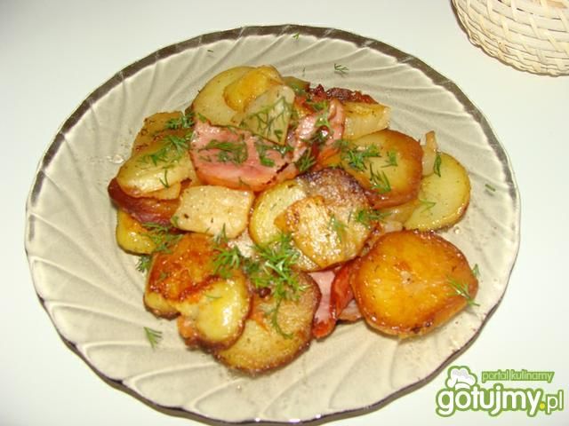 Śniadaniowa smażonka z ananasem