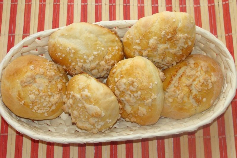 Śniadaniowe bułeczki z kruszonką