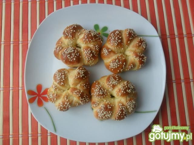 Śniadaniowe bułeczki z sezamem Śniadaniowe bułeczki z sezamem