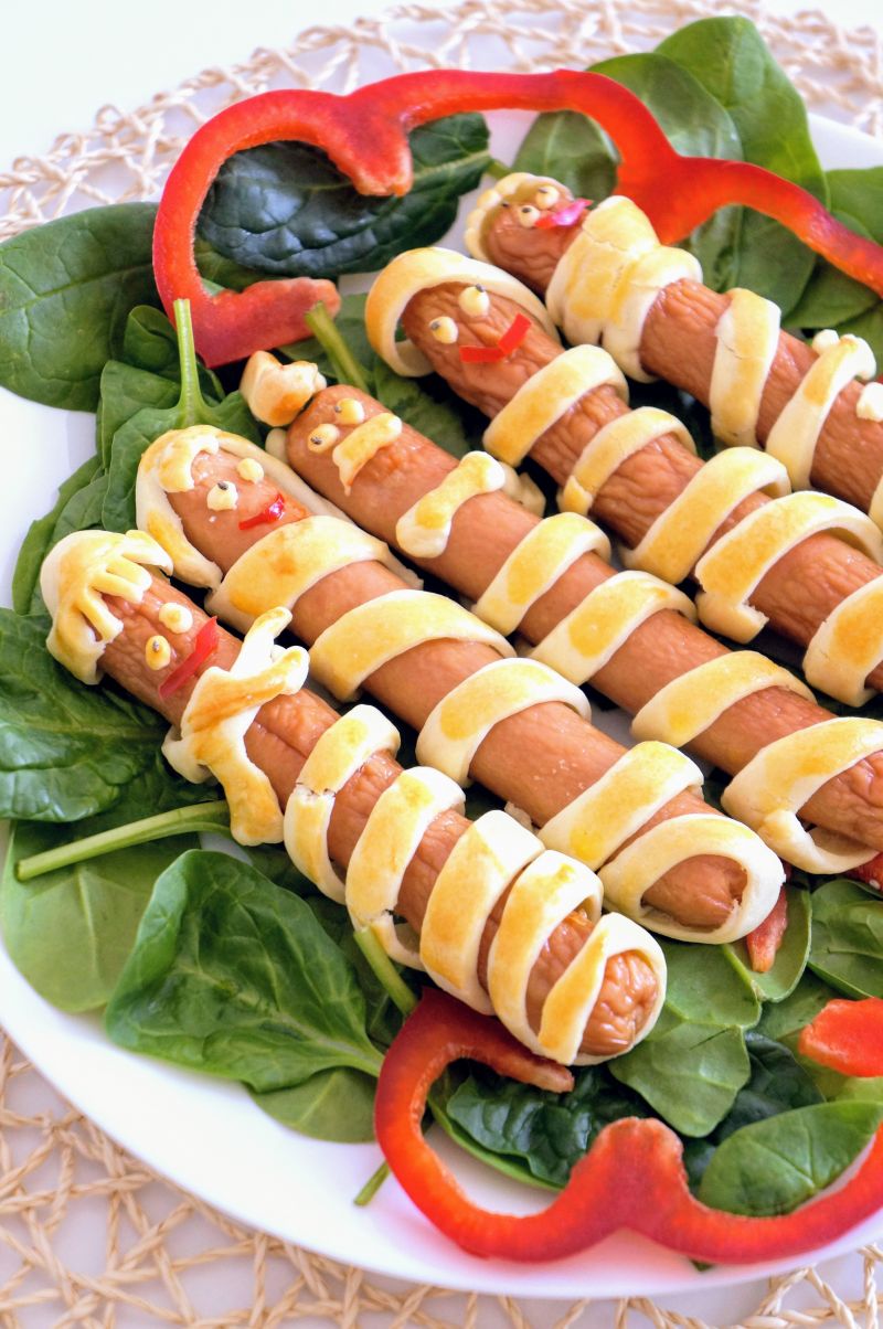 Śniadaniowe parówki w cieście Śniadaniowe parówki w cieście