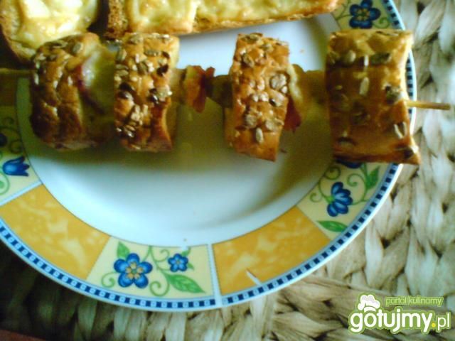 Śniadaniowy szaszłyk