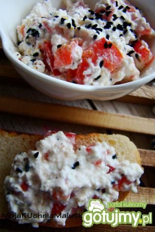 Śniadaniowy twarożek z czarnuszką 