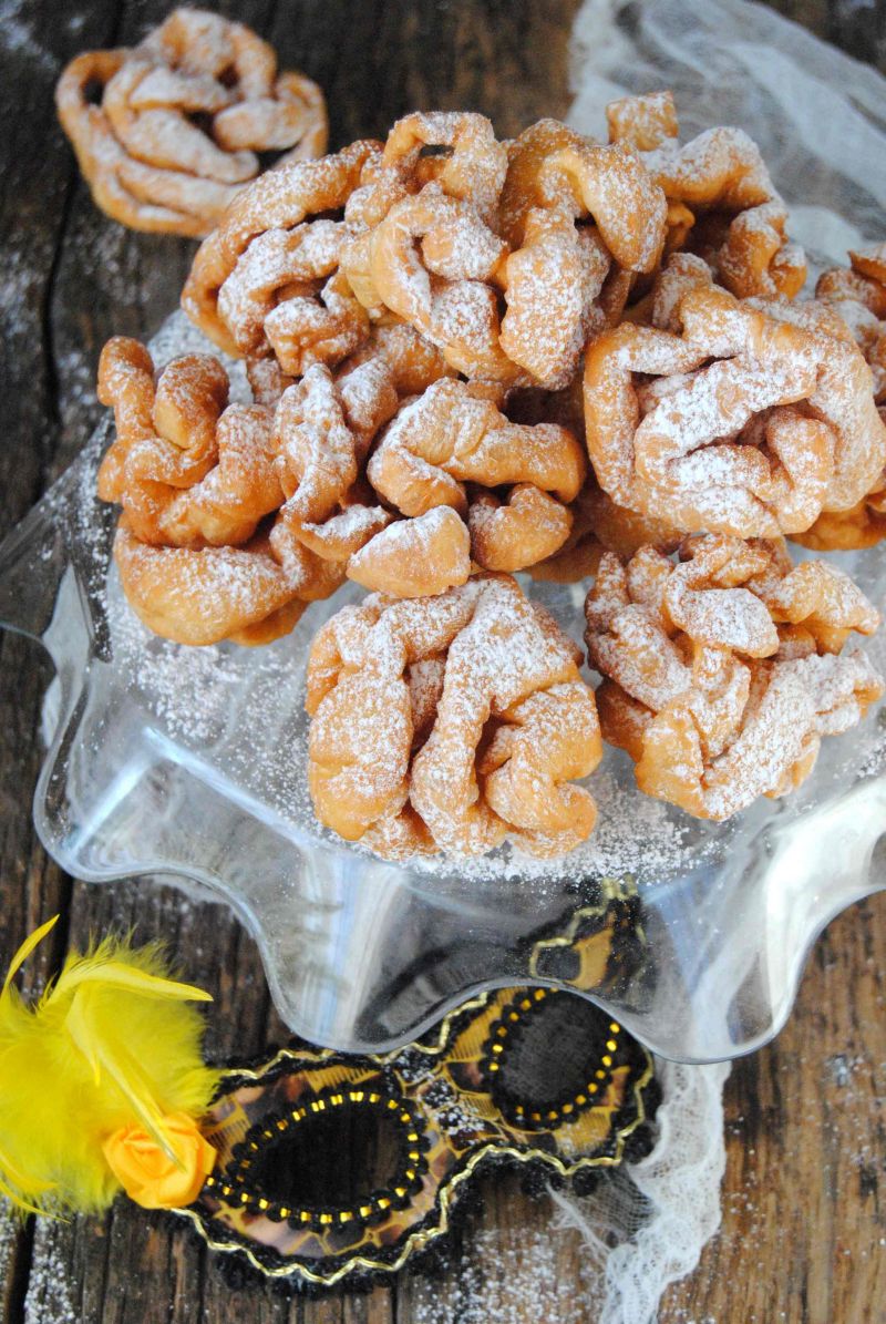 Śniegowe kule na karnawał 