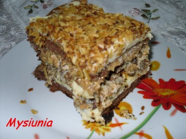 Snikers z płatkami migdalu 