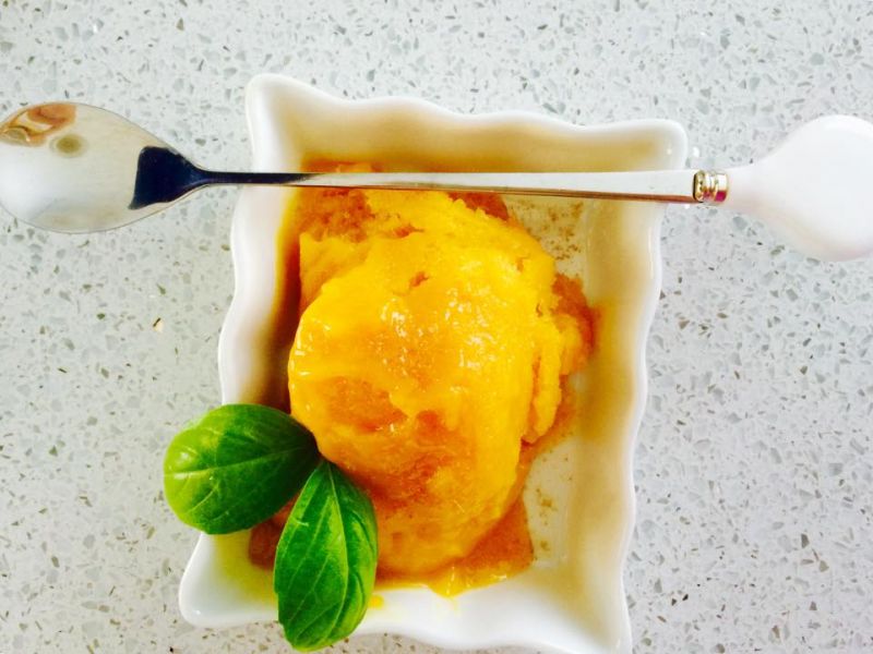 Soczyście żółty sorbet z Mango