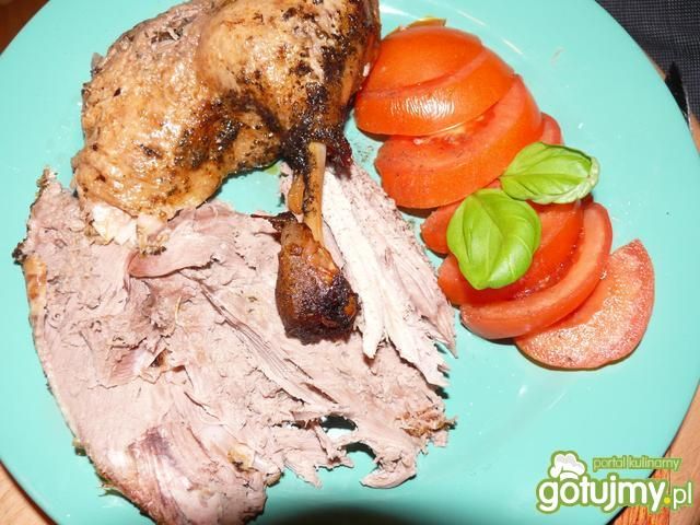 Soczysta kaczka z jabłkami