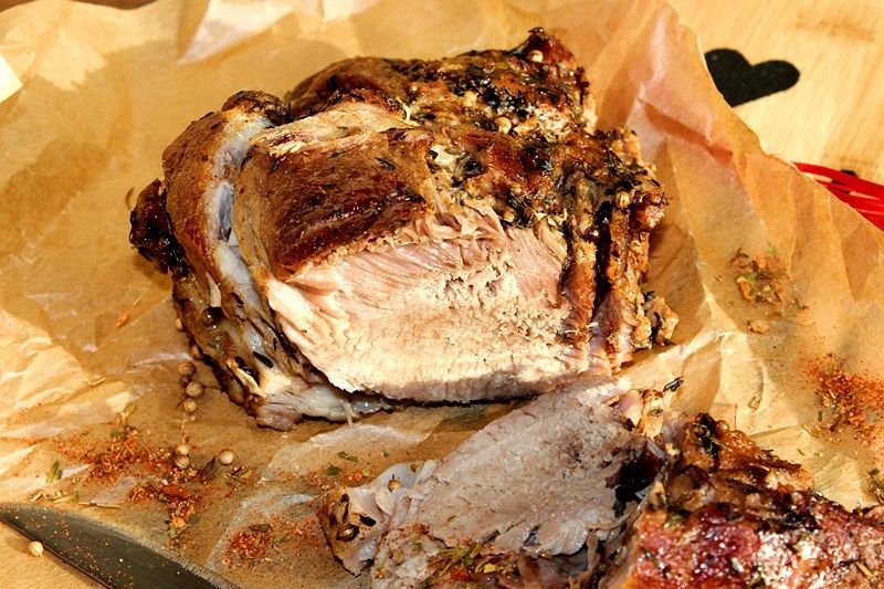 Soczysta łopatka pieczona w marynacie 1000 wysp Soczysta łopatka pieczona w marynacie 1000 wysp