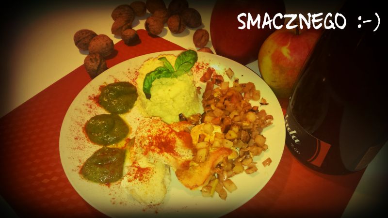 Soczysta pierś z indyka z jabłkami i orzechami