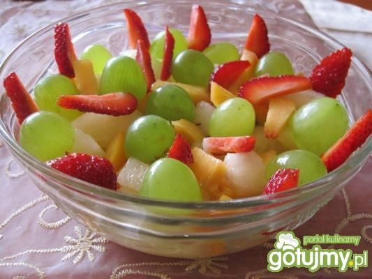 Soczysta sałatka owocowa