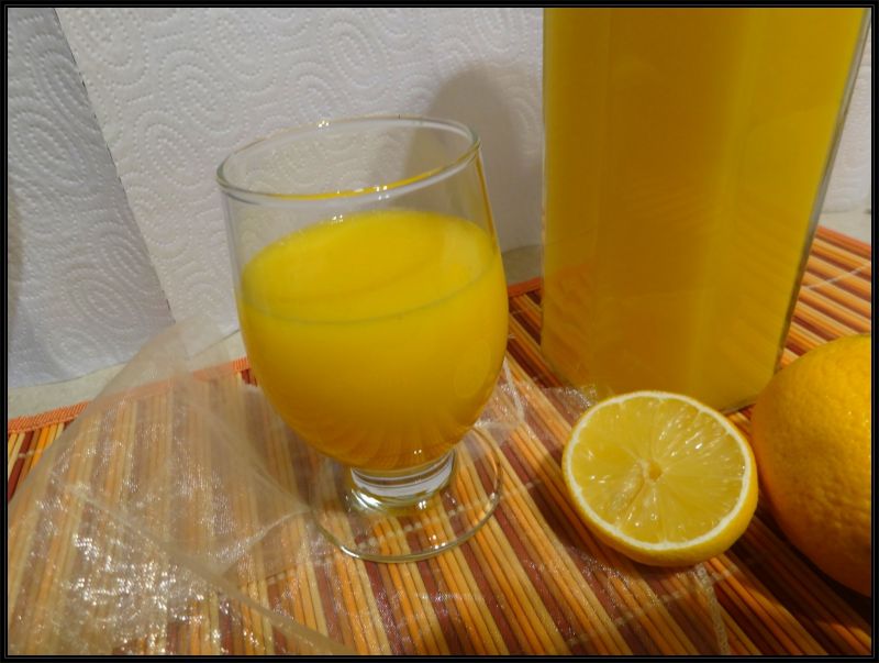 Sok pomarańczowo-mandarynkowo-cytrynowy