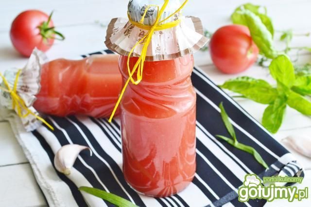 Sok pomidorowy z bazylią