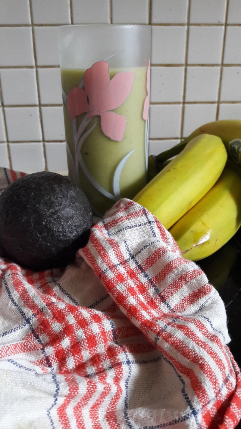 Sok z awokado i banana