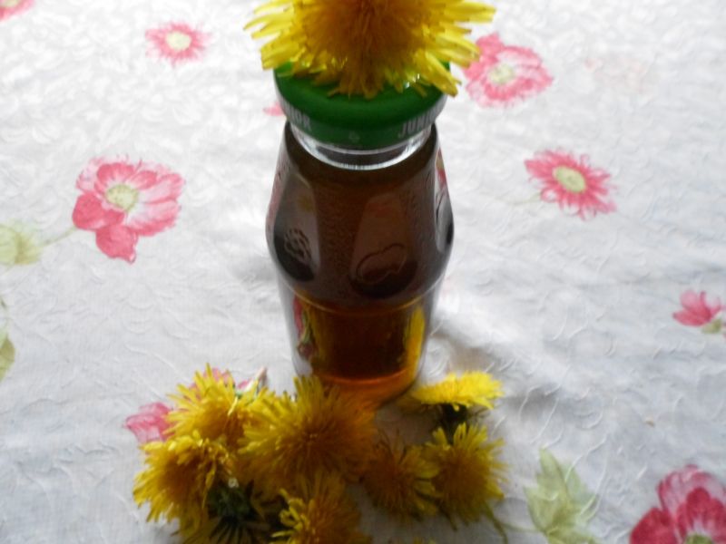 Sok z kwiatów mniszka