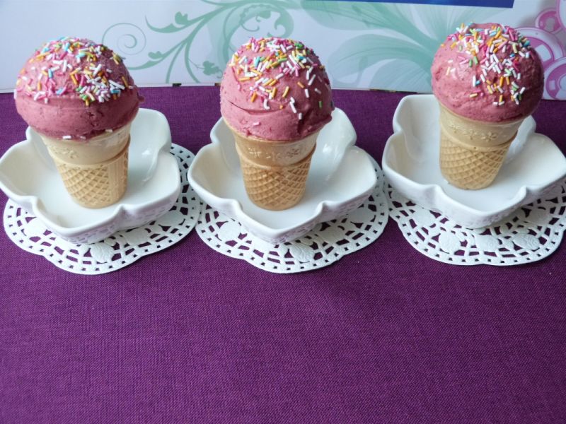 Sorbet truskawkowy z lodami Sorbet truskawkowy z lodami