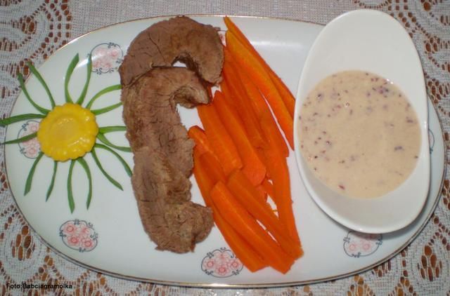 Sos chrzanowo- żurawinowy :