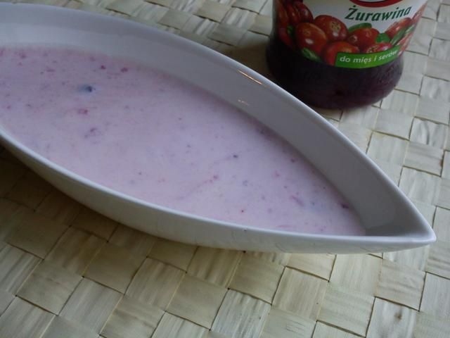 Sos chrzanowo-żurawinowy do mięs i serów Sos chrzanowo-żurawinowy do mięs i serów