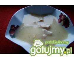 Sos chrzanowy z białym mięsem  Sos chrzanowy z białym mięsem