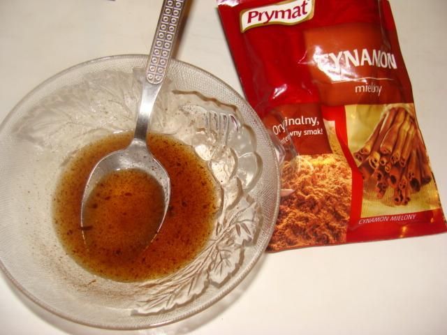 Sos cynamonowy