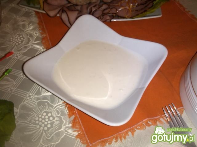 Sos czosnkowo-chrzanowy