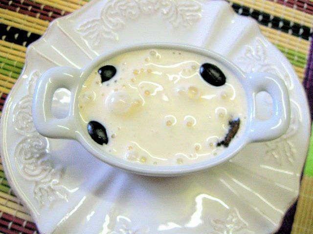 Sos czosnkowo – oliwkowy