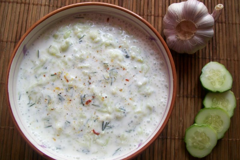 Sos (dip) tzatziki Sos (dip) tzatziki