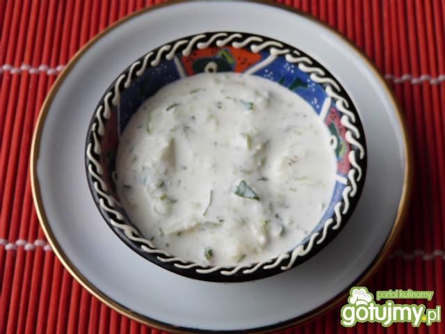 Sos do mięsa ze świeżych ogórków