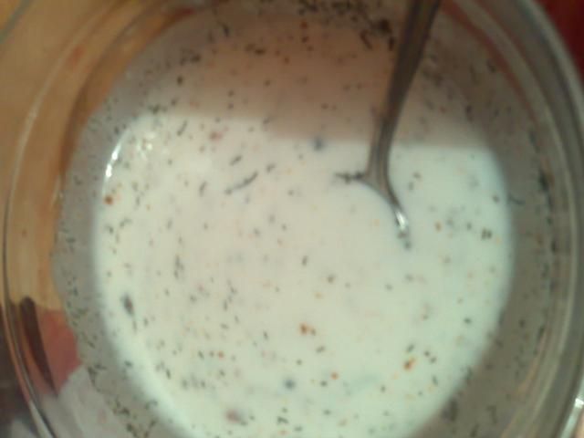 Sos do sałatek z koprem