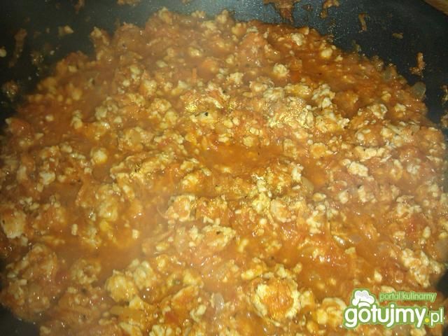 Sos do spaghetti z kurczaka i pomidorów