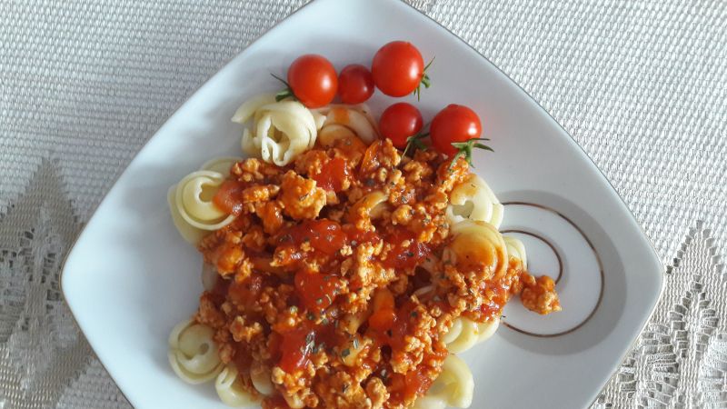 Sos drobiowo pomidorowy do makaronu Sos drobiowo pomidorowy do makaronu