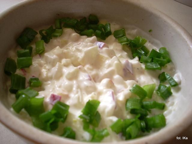 Sos jogurtowo - cebulowy  Sos jogurtowo - cebulowy
