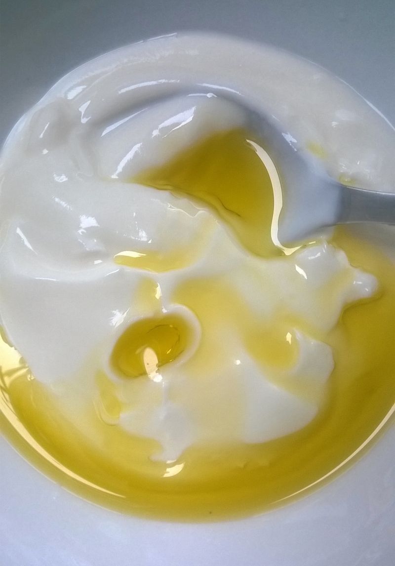 Sos jogurtowo  - miodowy z przyprawami