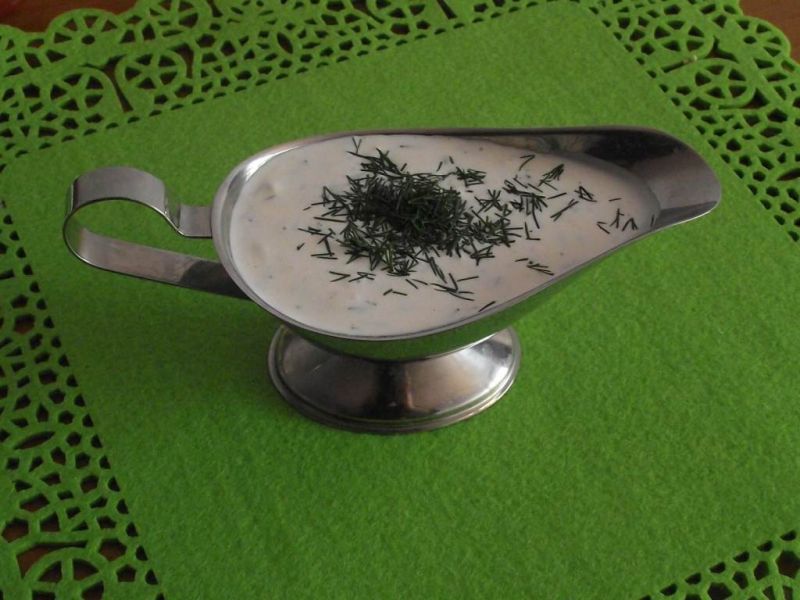 Sos koperkowy jogurtowo-majonezowy do jajek 