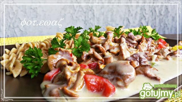 Sos kurkowo - paprykowy Sos kurkowo - paprykowy