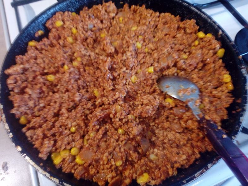 Sos mięsny a'la bolognese Sos mięsny a'la bolognese