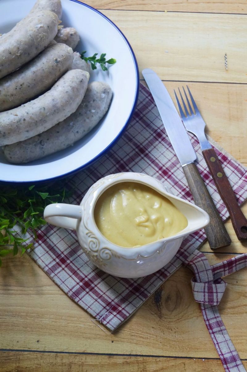 Sos musztardowy na białym winie 