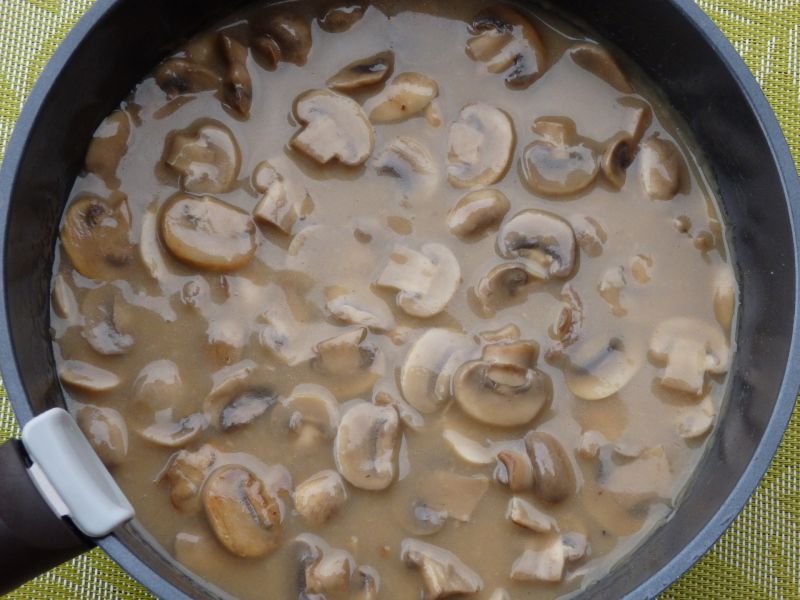 Sos pieczarkowy