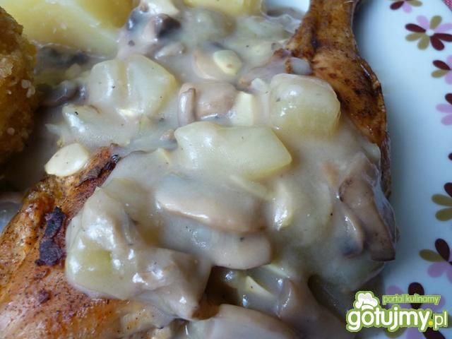 Sos pieczarkowy z cukinią  Sos pieczarkowy z cukinią