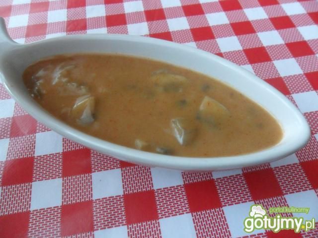 Sos pieczarkowy z ketchupem Sos pieczarkowy z ketchupem