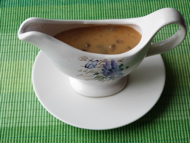 Sos pieczarkowy z marchewką Sos pieczarkowy z marchewką