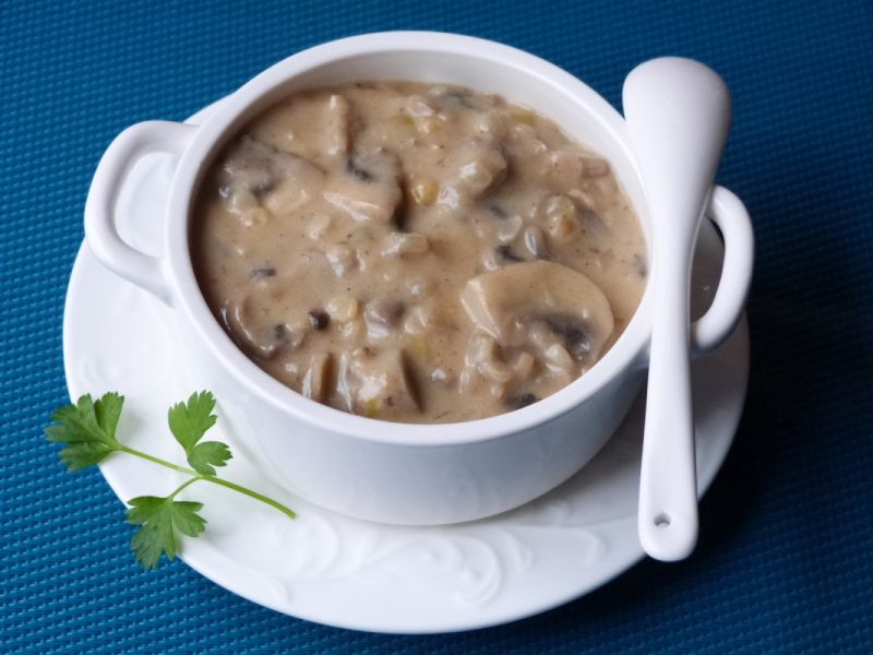 Sos pieczarkowy z soczewicą