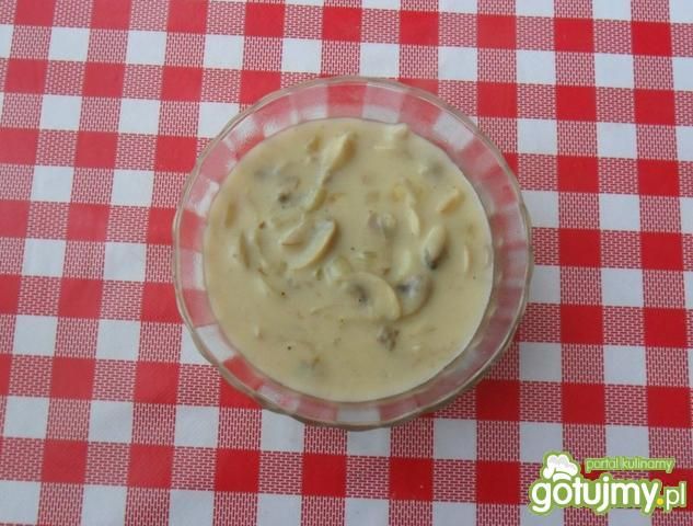 Sos pieczarkowy ze śmietaną 