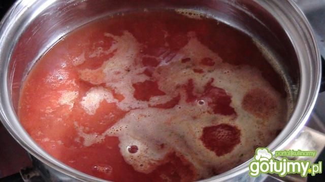 Sos pomidorowy do gołąbków 
