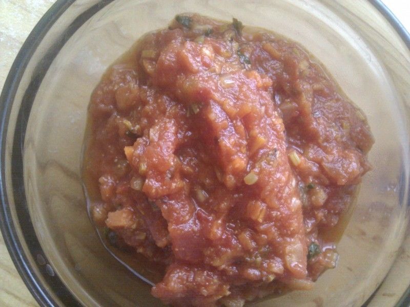 Sos pomidorowy do posmarowania pizzy Sos pomidorowy do posmarowania pizzy