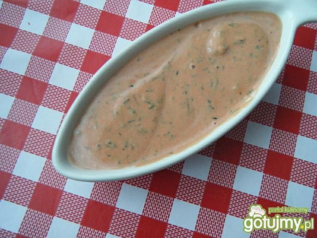 Sos pomidorowy z pastrenakiem