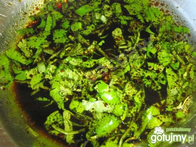 Sos sałatkowy kolendrowy 